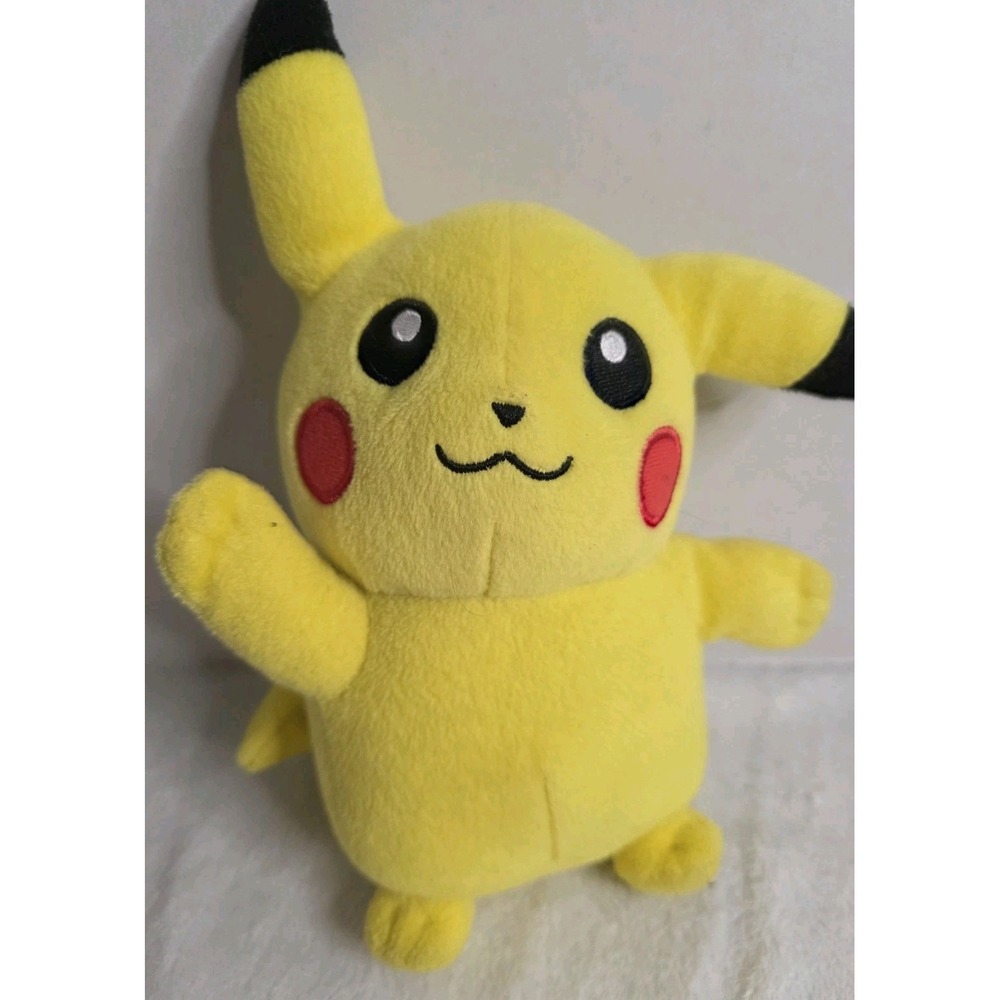 Pokemon Pikachu Plush Toy 2015 TOMY Waving